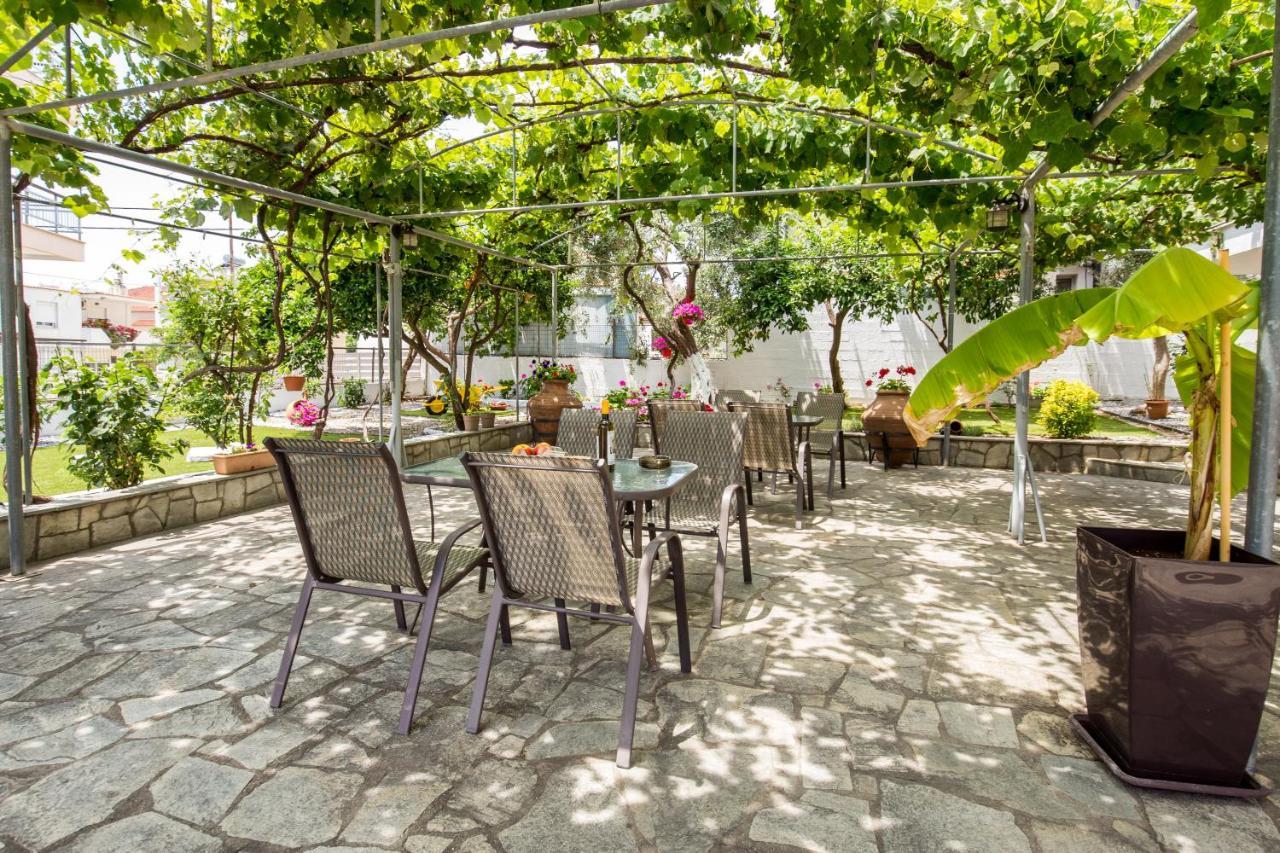 פוטוס Ianos Apartments מראה חיצוני תמונה