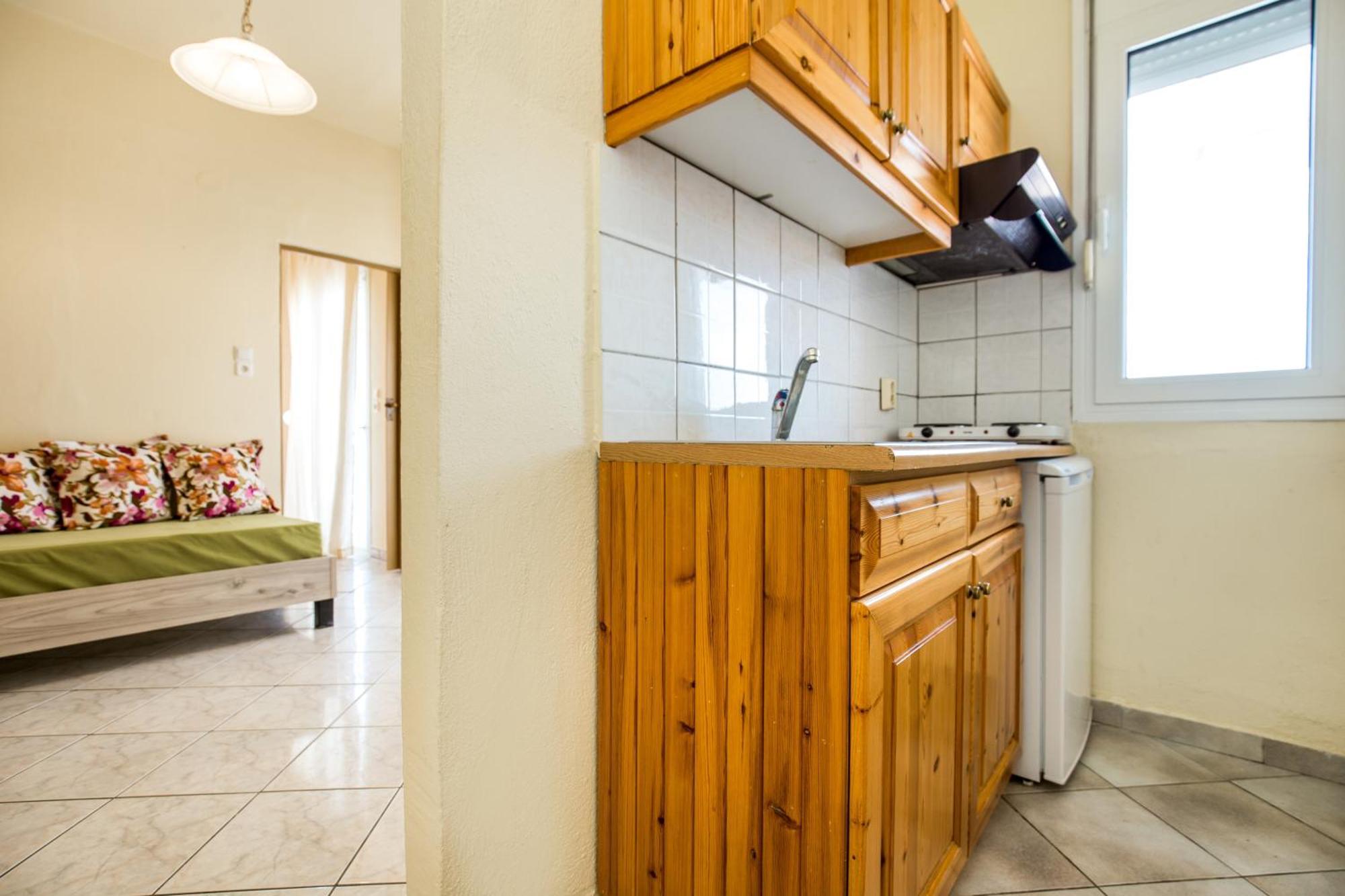 פוטוס Ianos Apartments מראה חיצוני תמונה