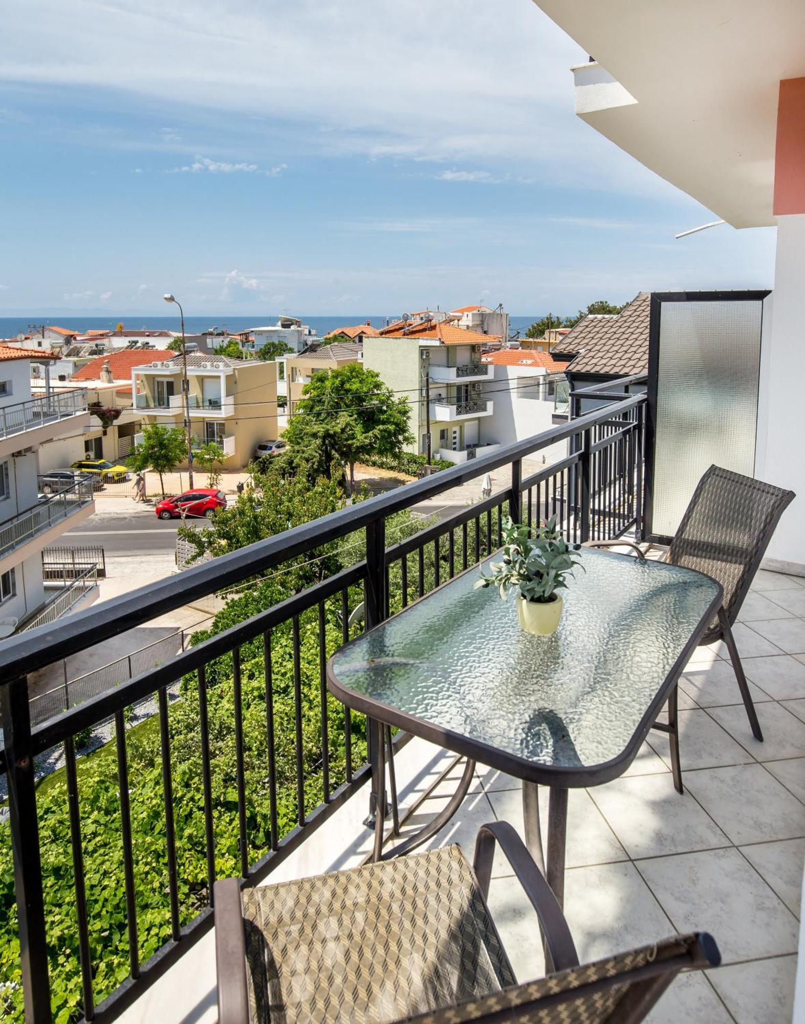 פוטוס Ianos Apartments מראה חיצוני תמונה
